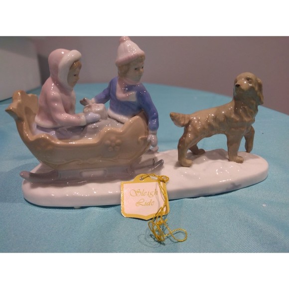 Paul Sebastian Sleigh Ride Dog & Children Porcelain Figurine - Picture 10 of 12